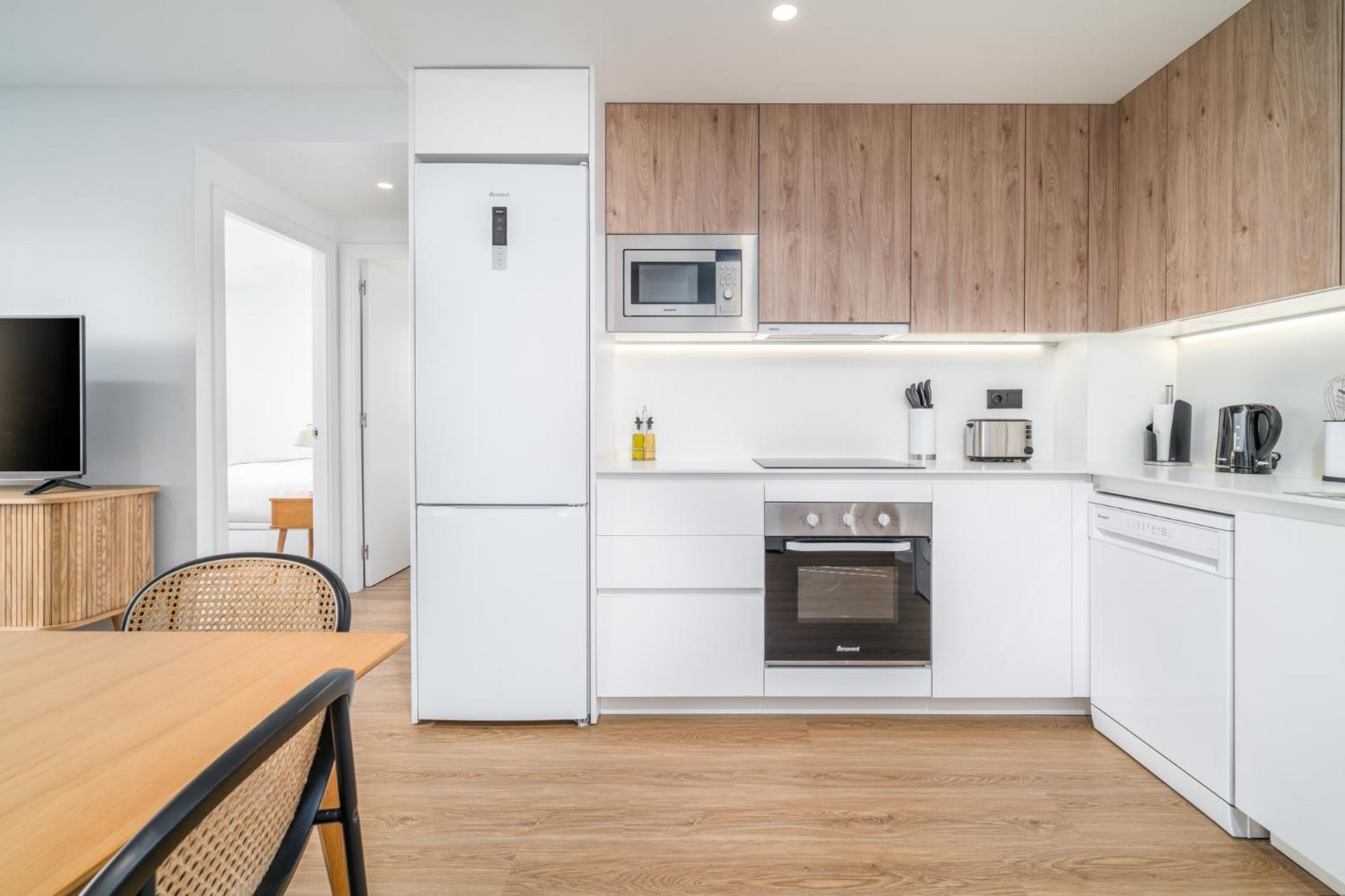 Limehome Barcelona Placa Pirineus L’Hospitalet de Llobregat Zimmer foto
